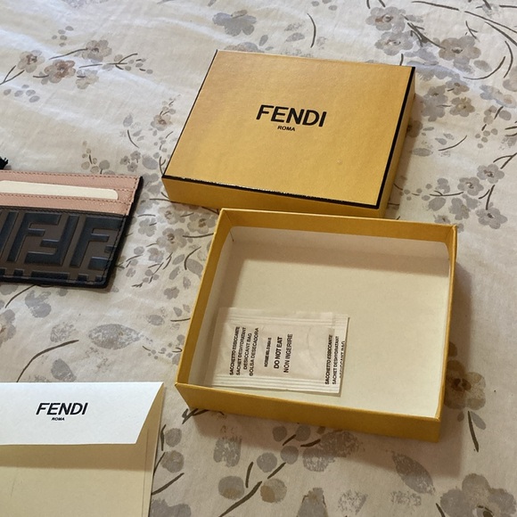 Fendi card holder FF Motfi calfskin leather NWB - Picture 9 of 9